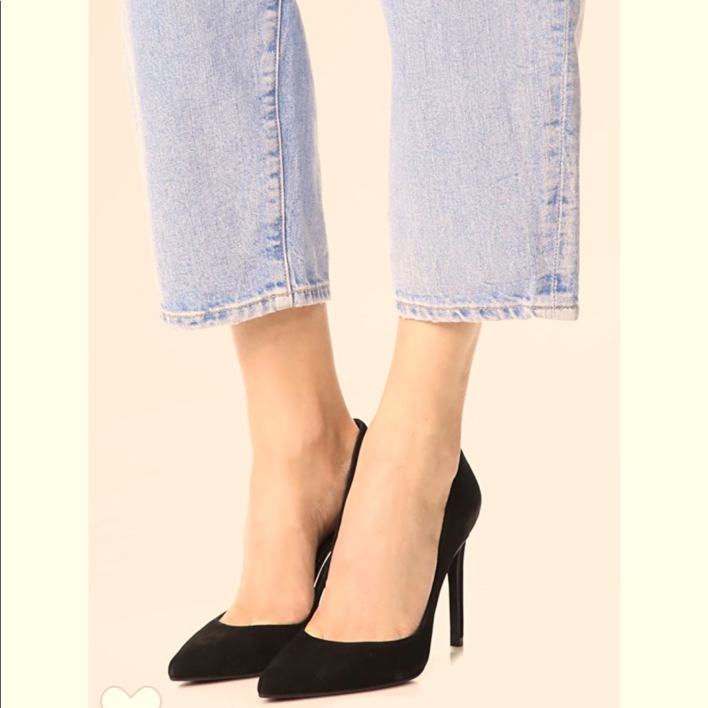Stuart Weitzman “Curvia” Suede Pump